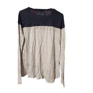 Vince L top made in peru grey and blue